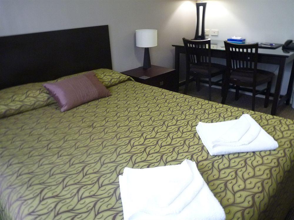 Redcliffe Motor Inn Kültér fotó