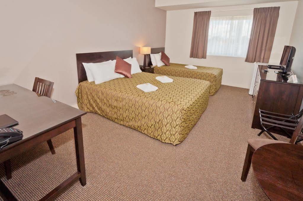 Redcliffe Motor Inn Kültér fotó